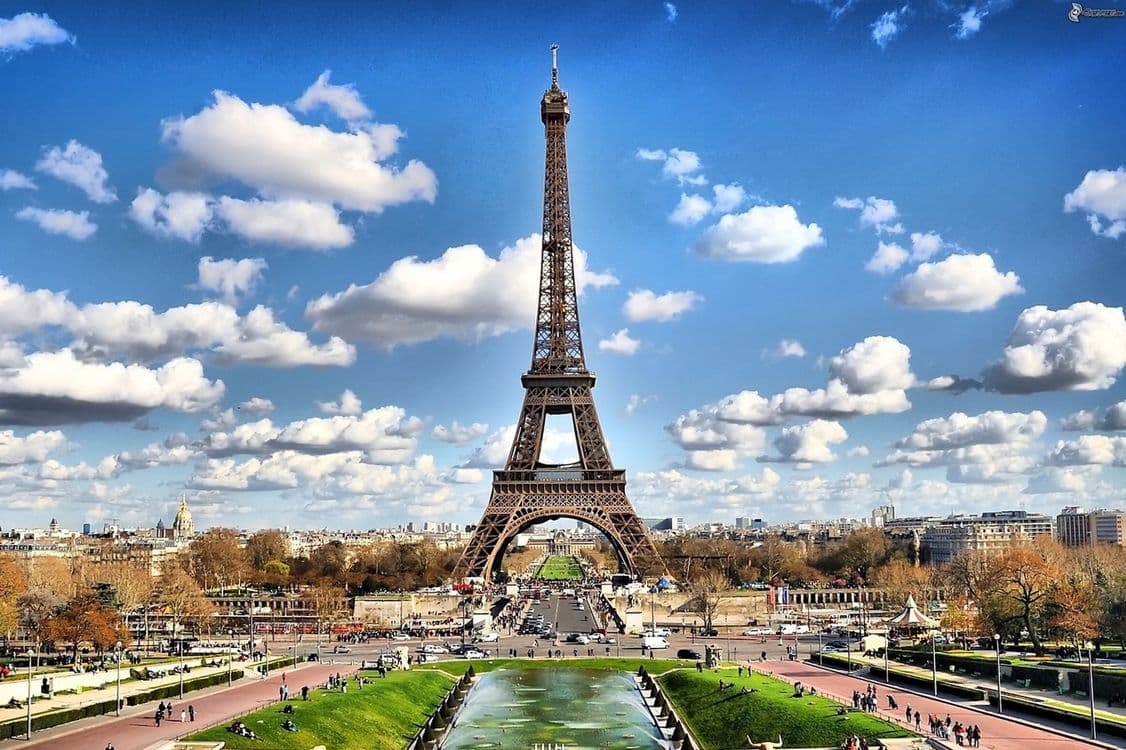 Romantic Paris: City of Light & Love