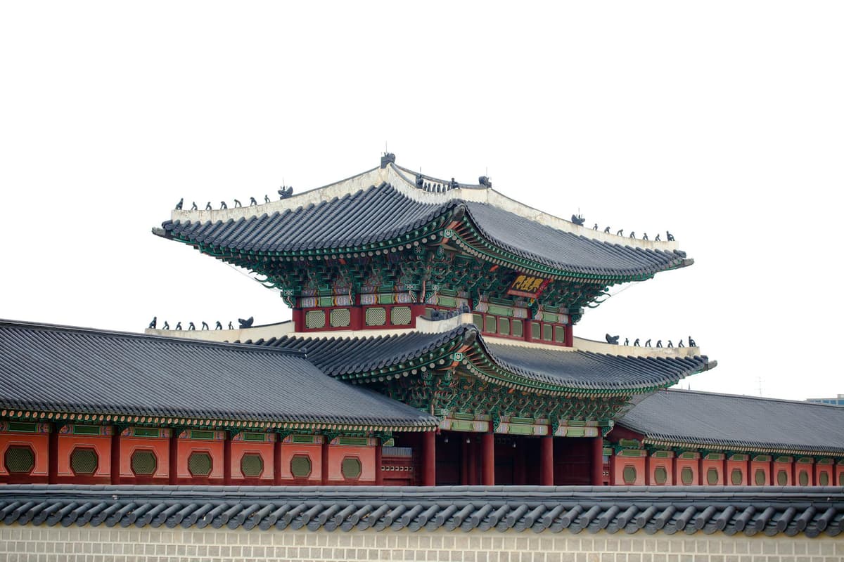 Gyeongbokgung Palace with Bukhansan mountain in the background, Seoul, South Korea